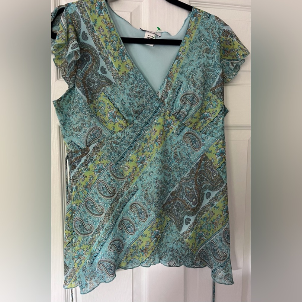 Dressbarn womens summer blouse